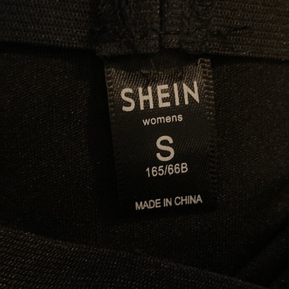 Sheins bell shaped ruffled bottom skirt size S - Picture 8 of 8